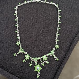 Lime green costume jewelry necklace💚